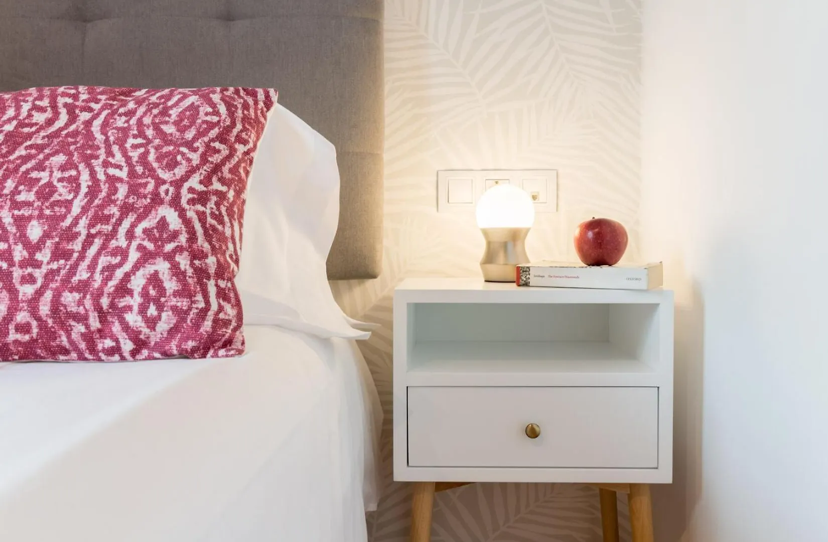 Apartment Sibs Bcn- Balmes- Romantic Citycentre Beautiful Barcelona