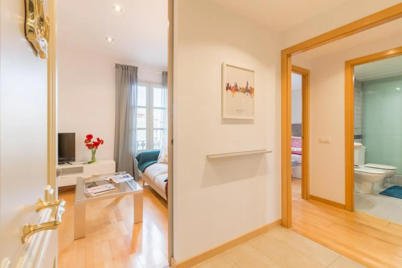 Sibs Bcn- Balmes- Romantic Citycentre Beautiful Barcelona Apartment